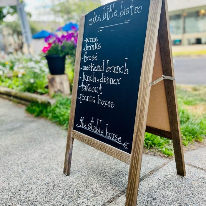 stable-sandwich-board